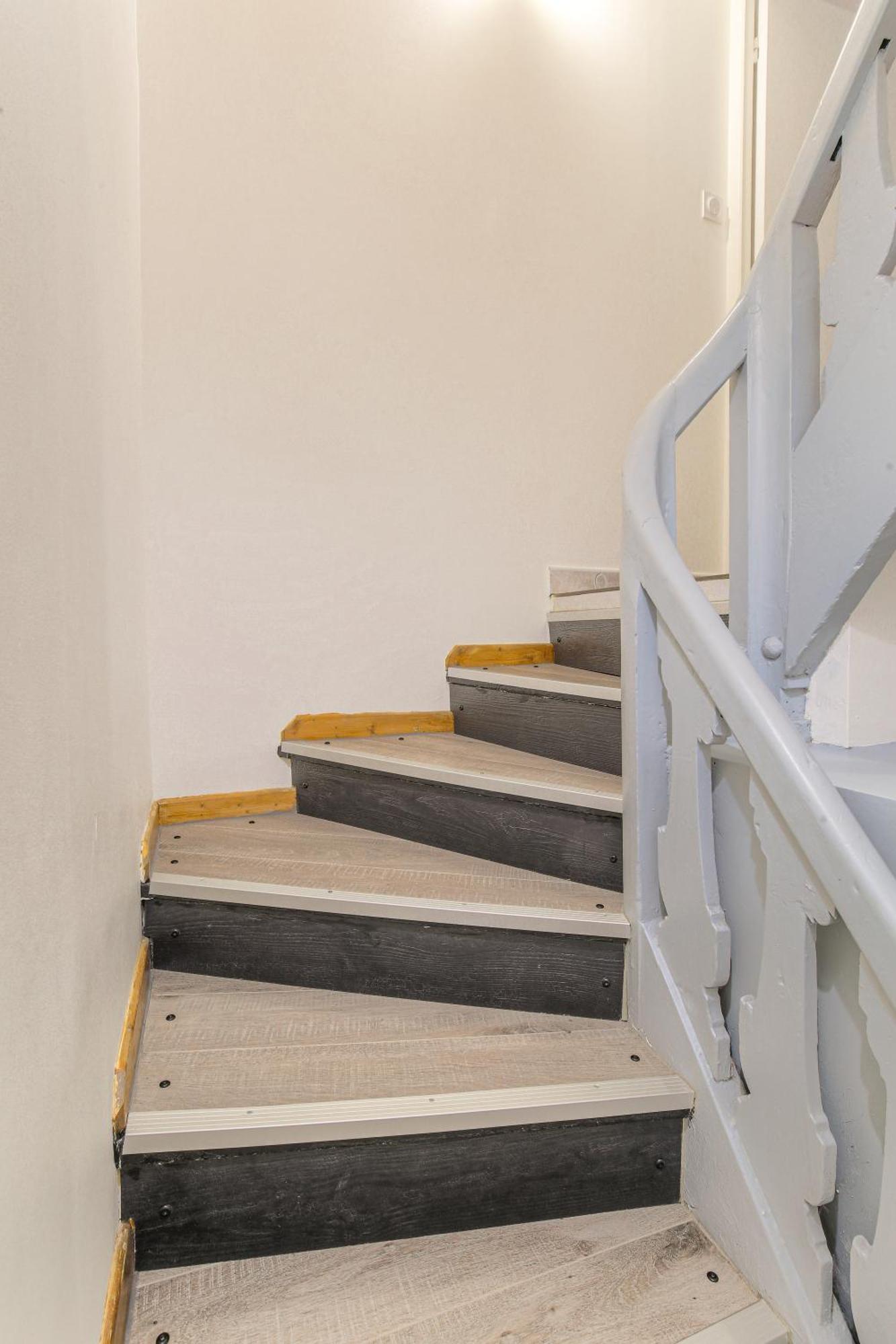 Le Triplex, 2 Chambres, 2 Salles De Bain Lagnieu Exteriör bild